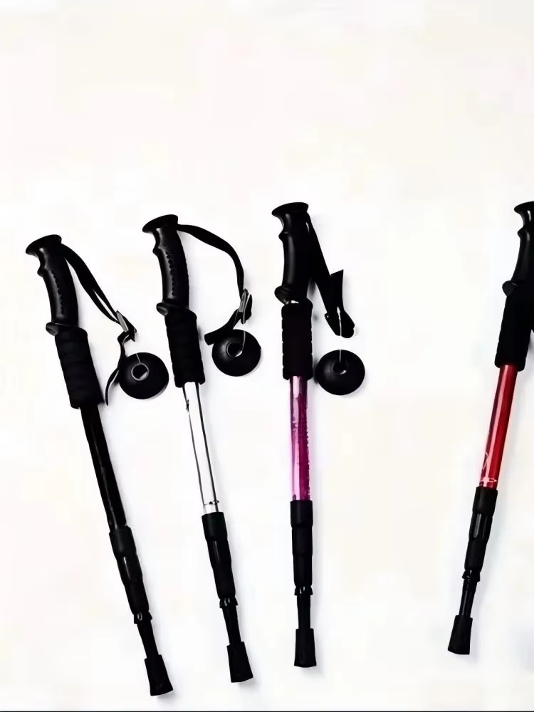 Trekking Pole Carbon - ไม้เท้าเดินป่าแบบน้ำหนักเบาพิเศษ สำหรับกิจกรรมกลางแจ้ง แคมป์ปิ้ง ปีนเขา เดินป่า พร้อมระบบลดแรงกระแทกและดีไซน์พับเก็บได้